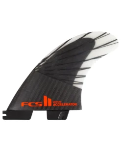 FCS II ACCELERATOR PC CARBON TRI FIN SET MEDIUM