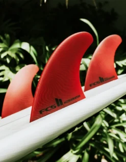 FCS II ACCELERATOR NEO GLASS ECO BLEND TRI FIN SET RED -Fcs fcs ii accellerator neo glass flex tri fin set eco blend