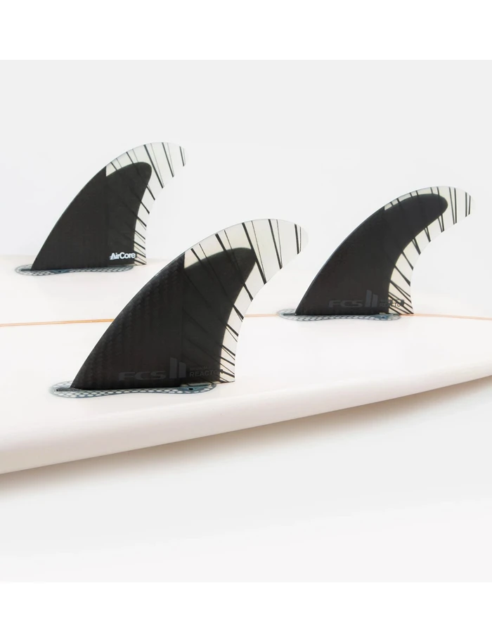 FCS II REACTOR PC CARBON TRI FIN SET BLACK CHARCOAL - Image 2